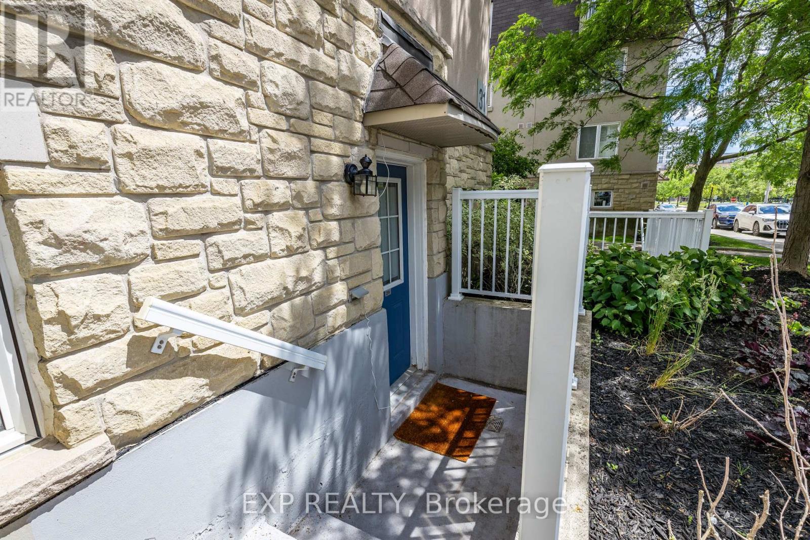 #29 31 FOUNDRY AVENUE - 20