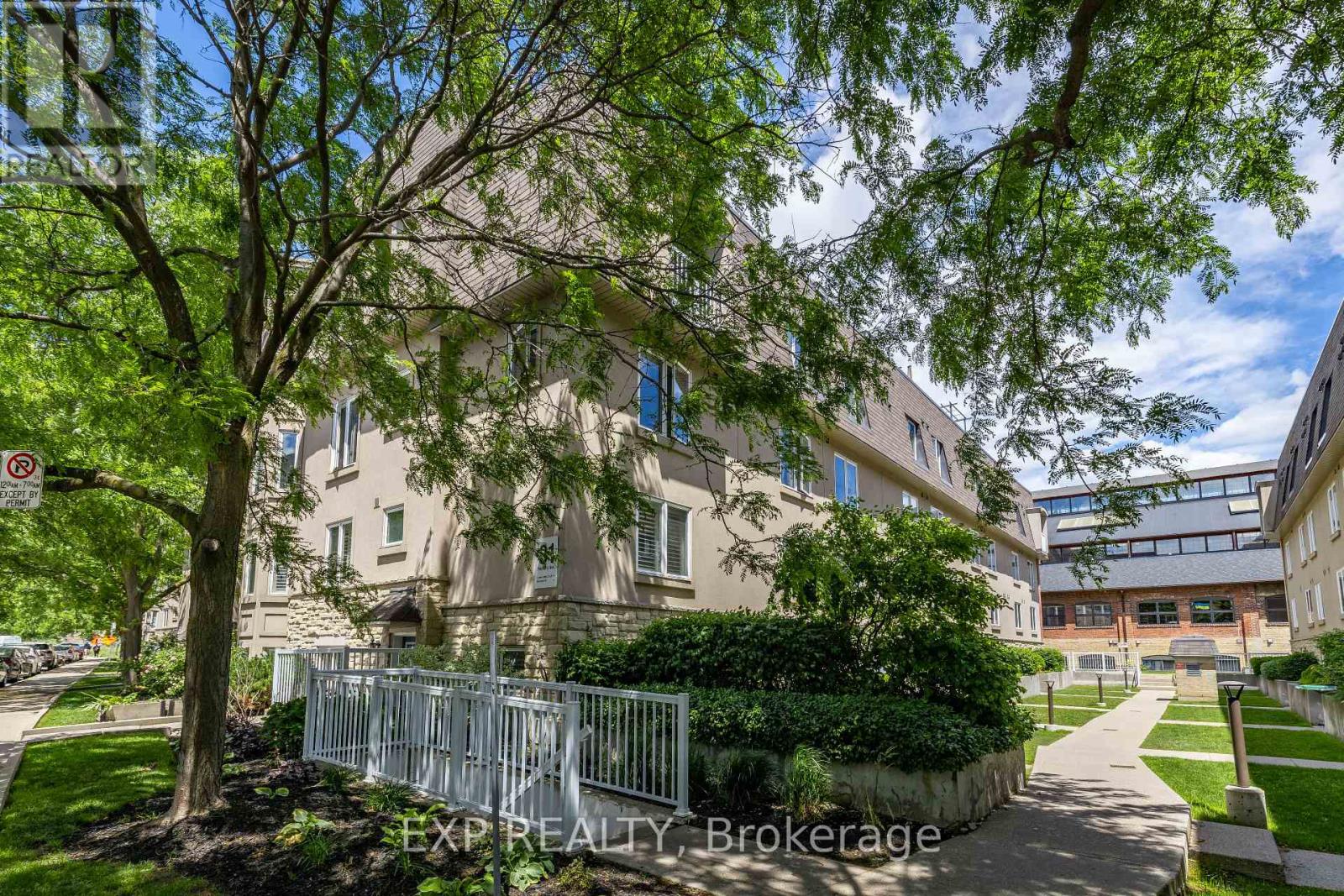 #29 31 FOUNDRY AVENUE - 22