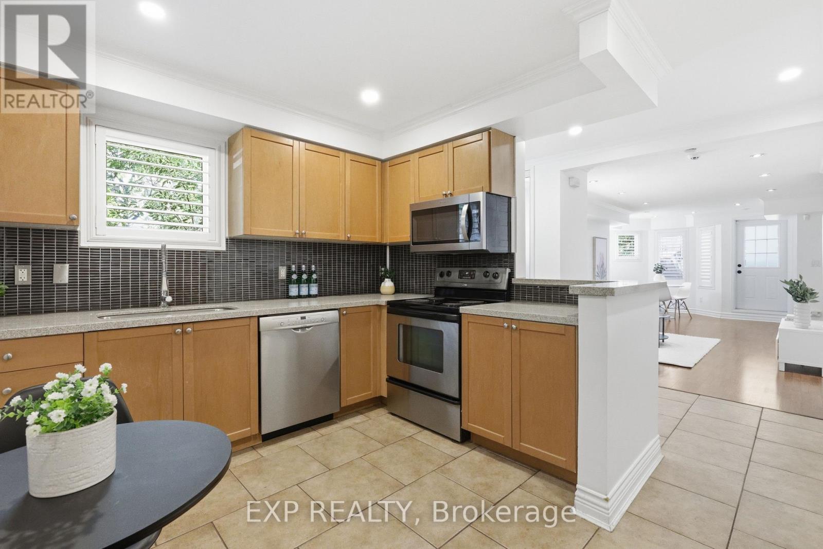 #29 31 FOUNDRY AVENUE - 6