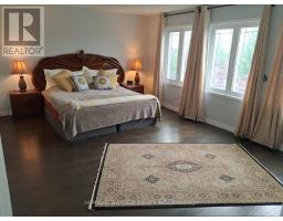 137 Widdifield Avenue, Newmarket, ON L3X1Z3 Photo 21