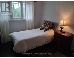 137 Widdifield Avenue, Newmarket, ON L3X1Z3 Photo 34