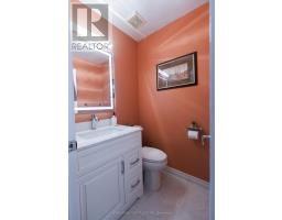 137 Widdifield Avenue, Newmarket, ON L3X1Z3 Photo 38