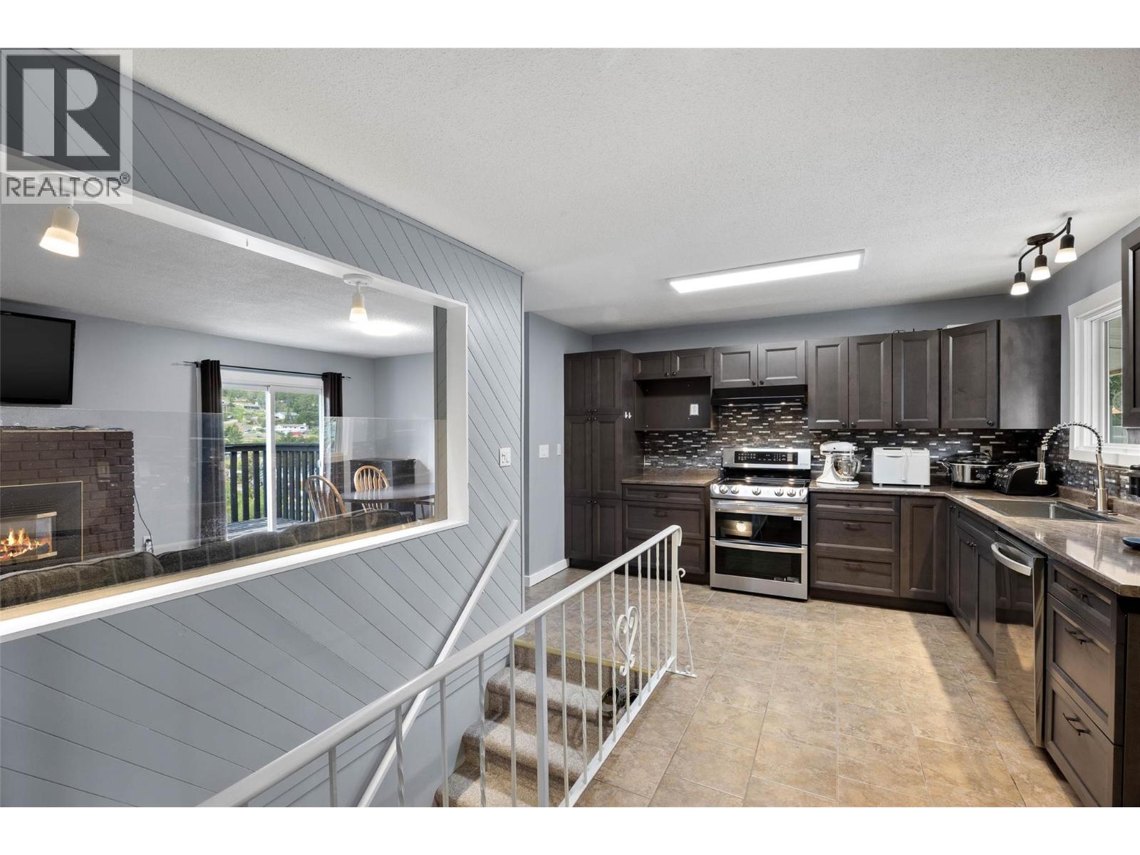 1223 Highridge Drive - 7