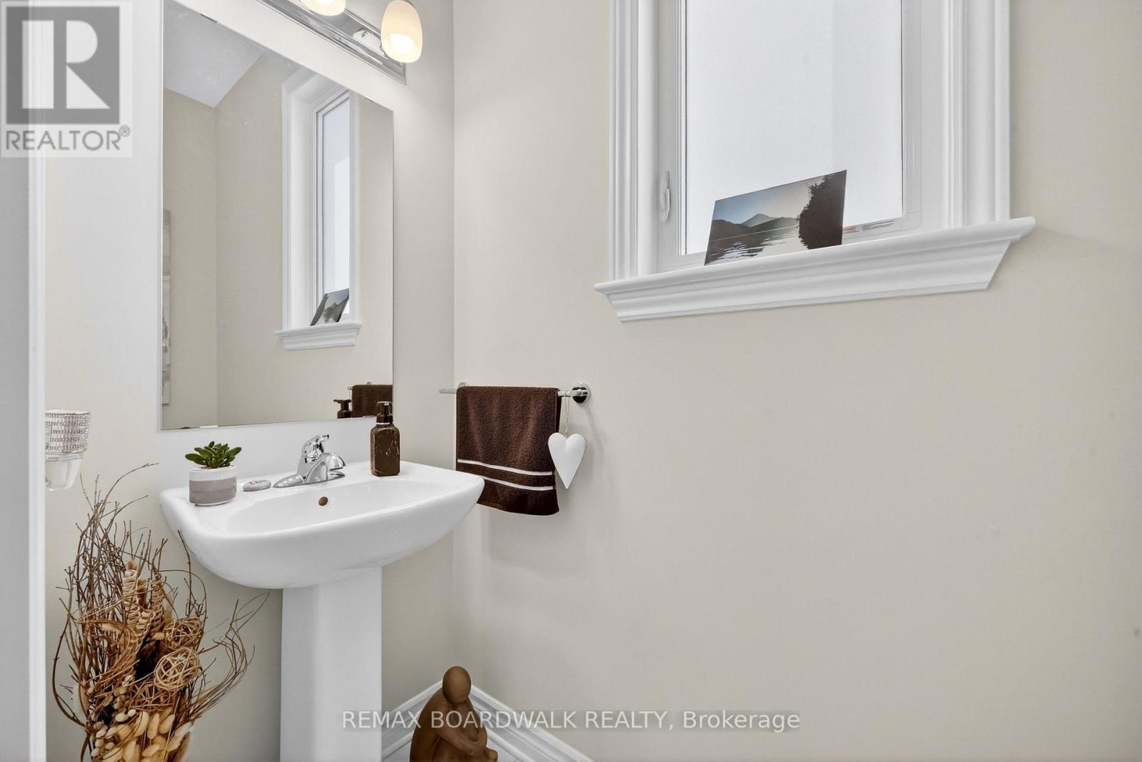 2 DUNCANVILLE STREET - 16
