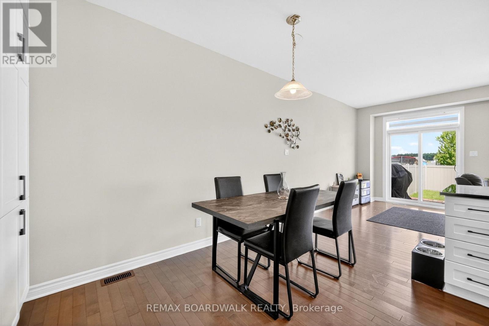 2 DUNCANVILLE STREET - 13
