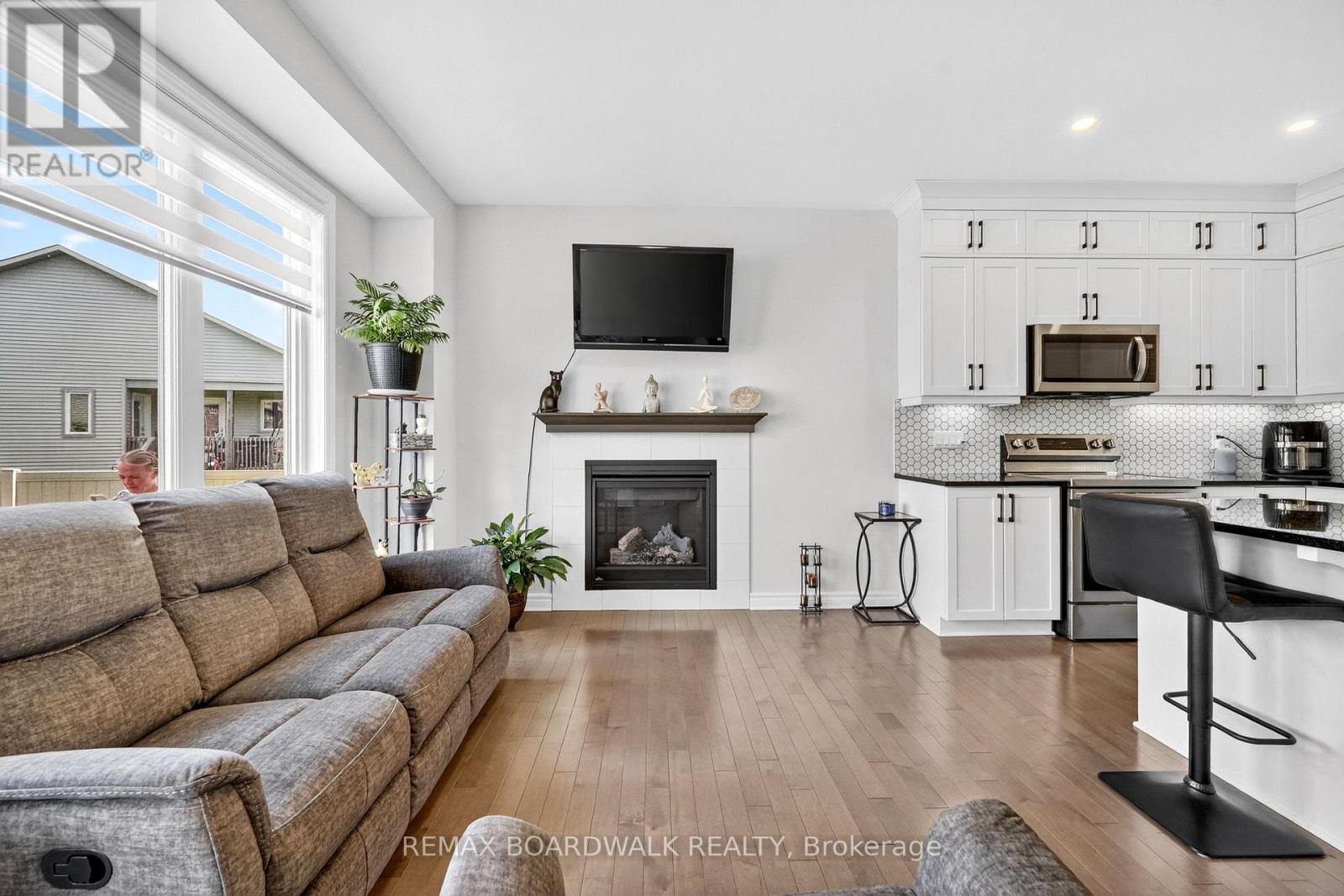 2 DUNCANVILLE STREET - 6
