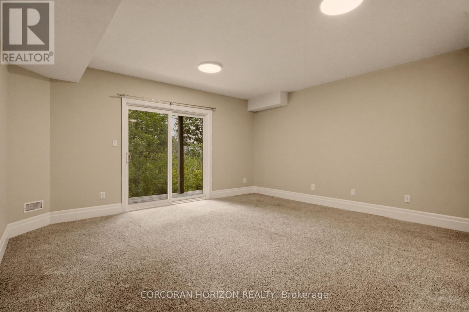 #14 1180 COUNTRYSTONE DRIVE - 20
