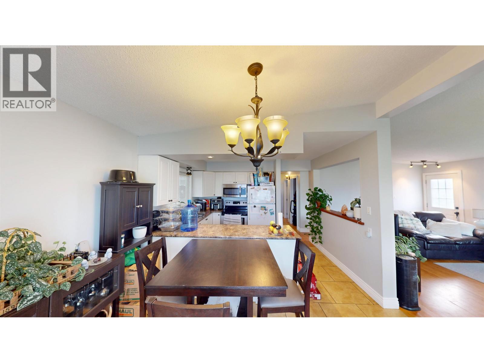 9403 112 AVENUE - 15
