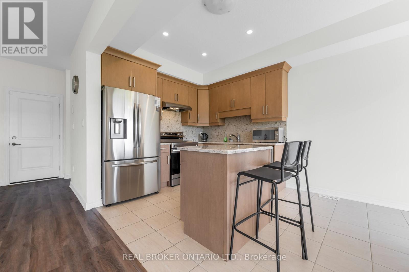 123 SYCAMORE STREET - 12