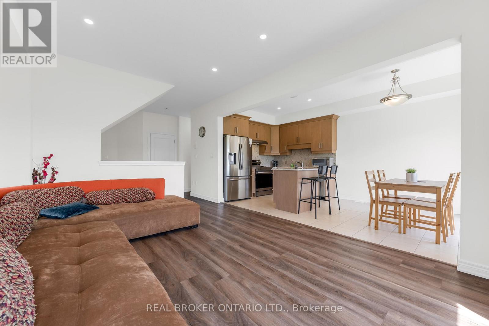 123 SYCAMORE STREET - 11