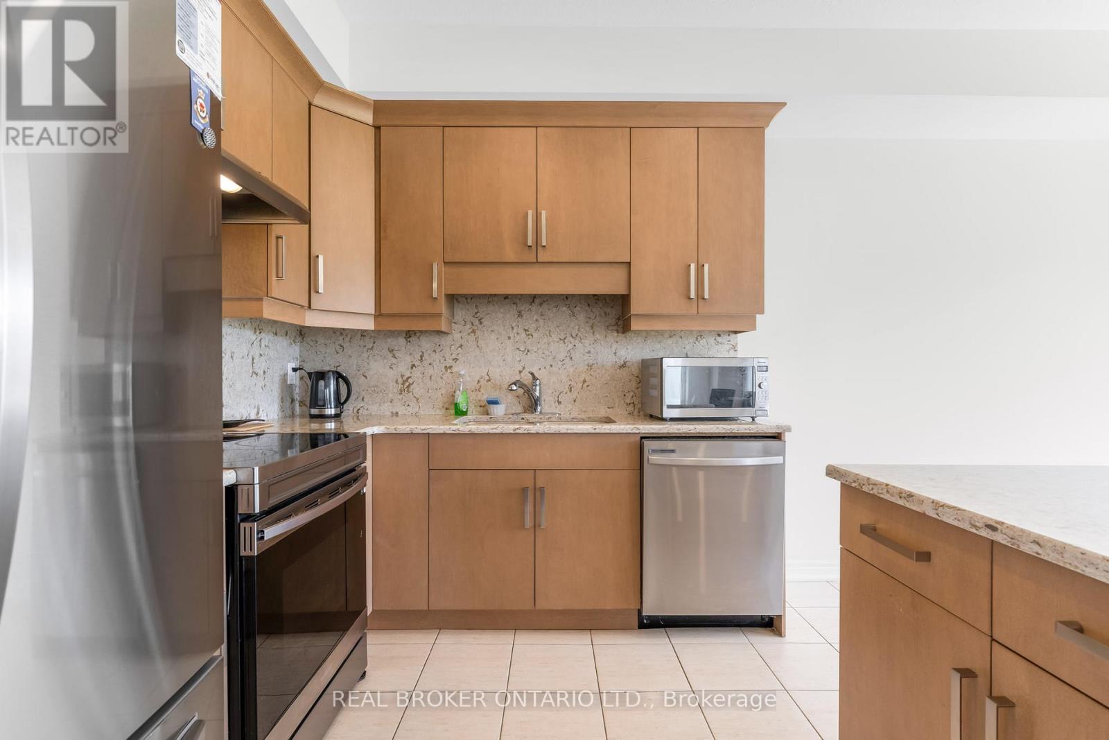 123 SYCAMORE STREET - 13
