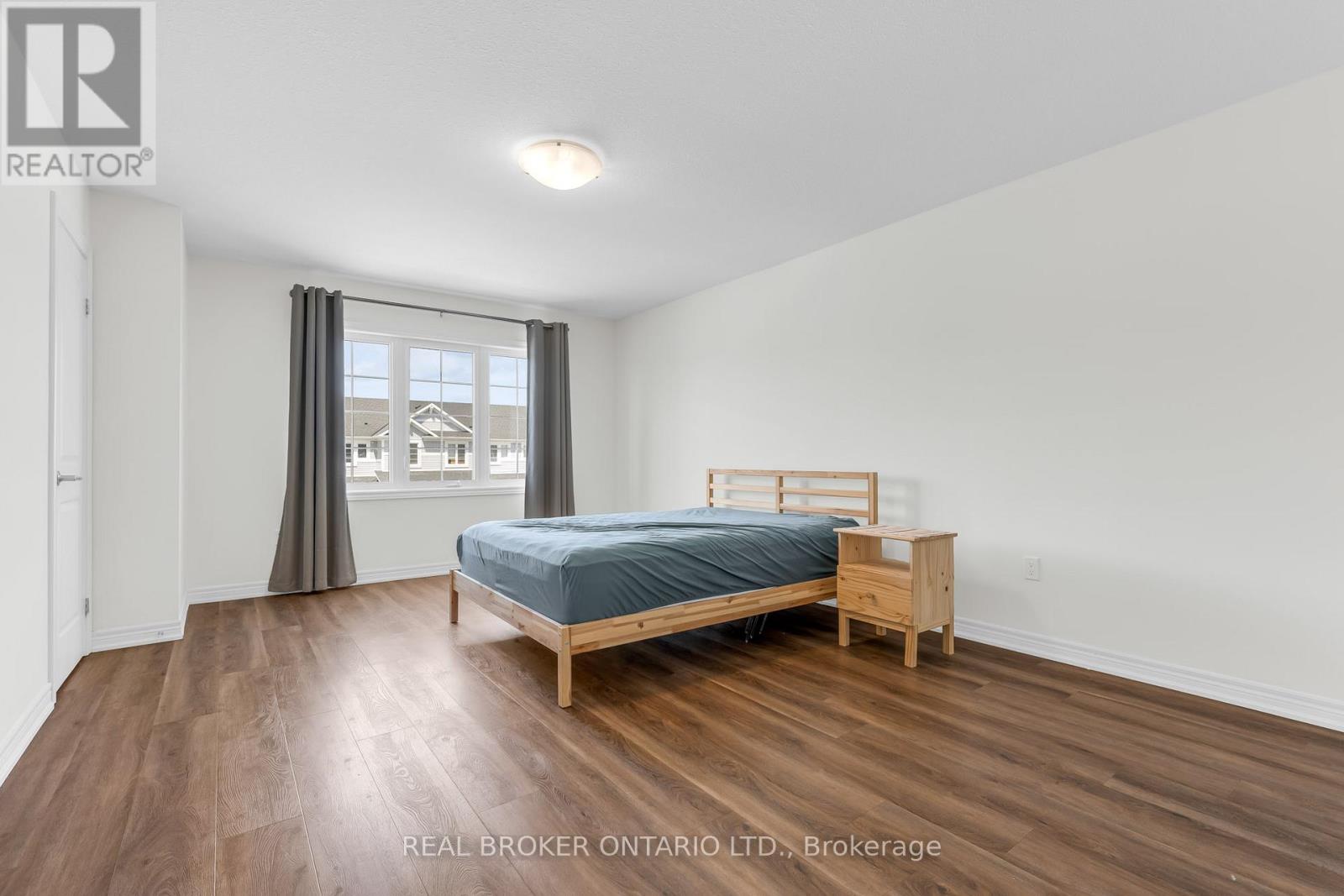 123 SYCAMORE STREET - 18