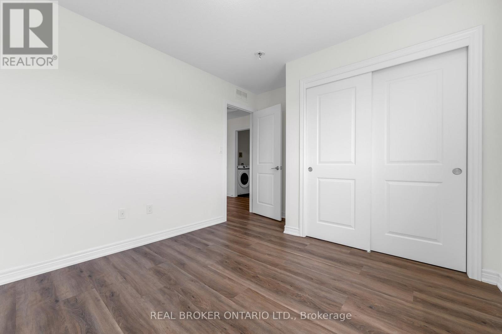 123 SYCAMORE STREET - 24
