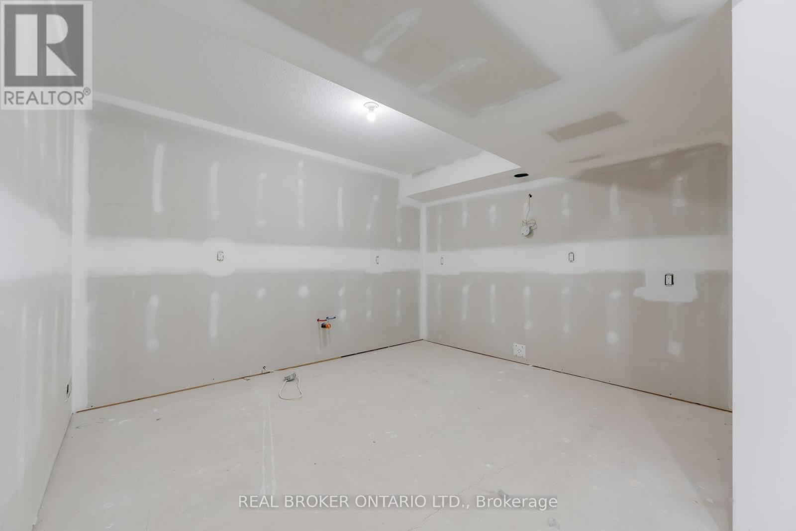 123 SYCAMORE STREET - 26