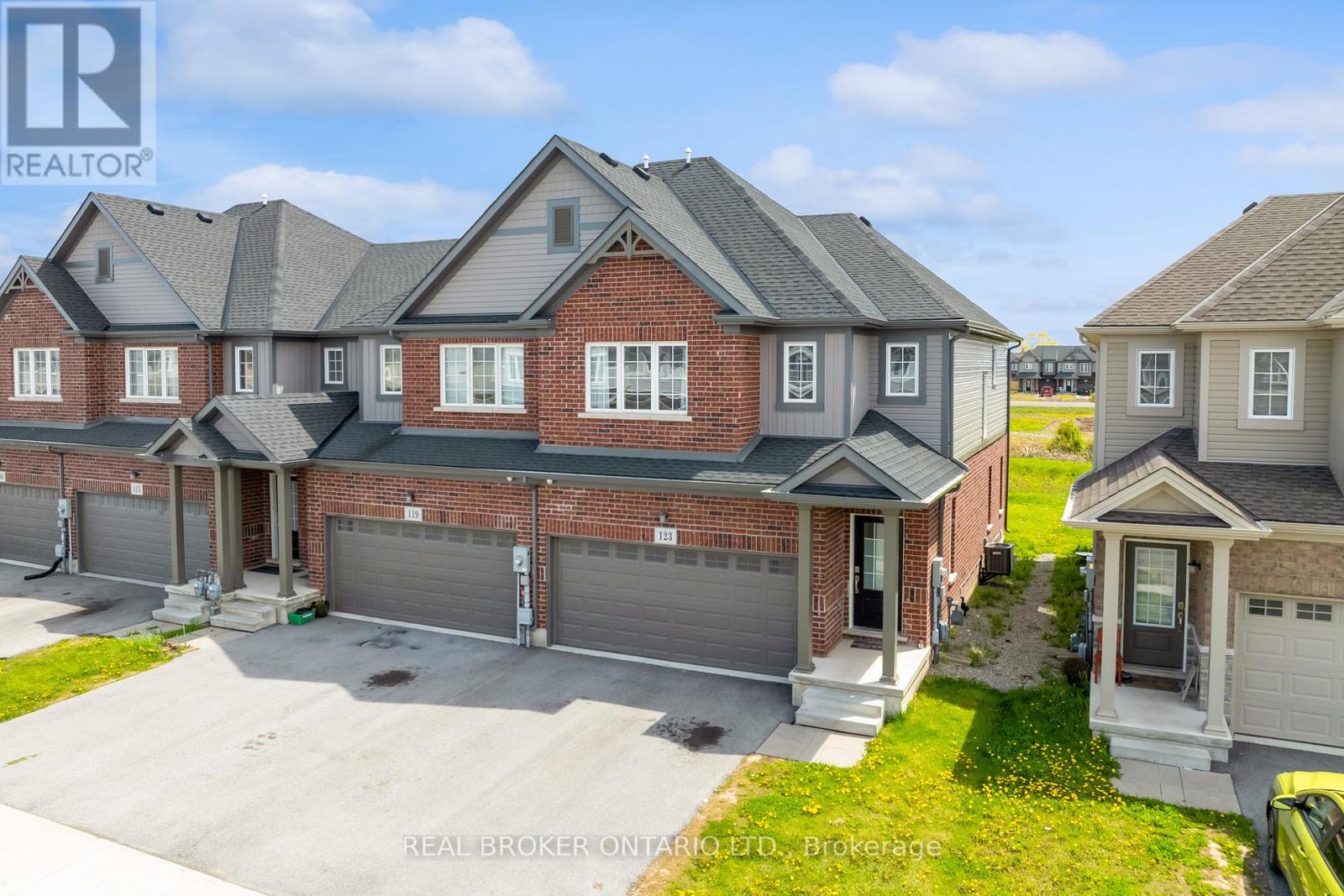 123 SYCAMORE STREET - 1