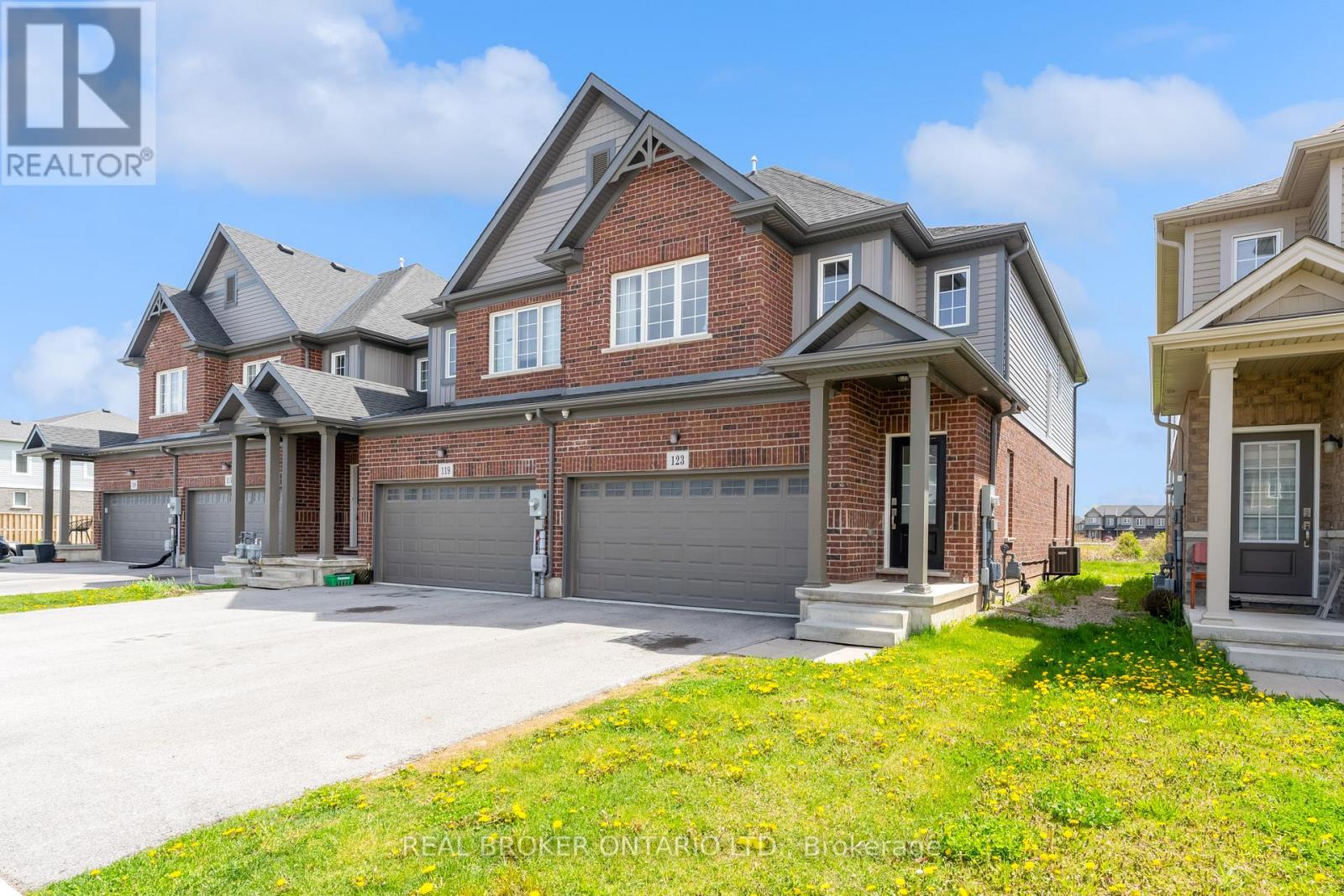 123 SYCAMORE STREET - 34