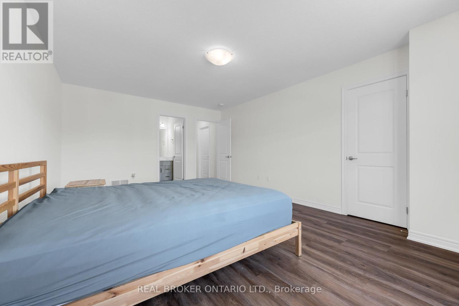 123 SYCAMORE STREET - 20
