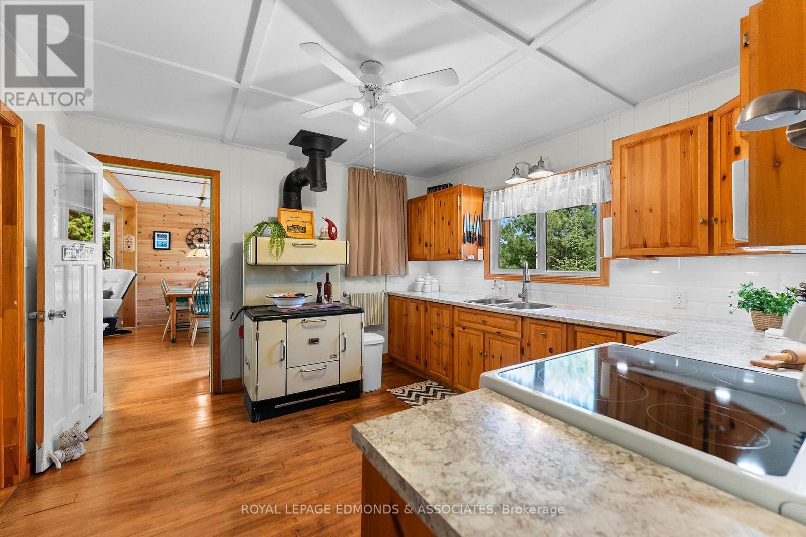 1384A CENTENNIAL LAKE ROAD - 10