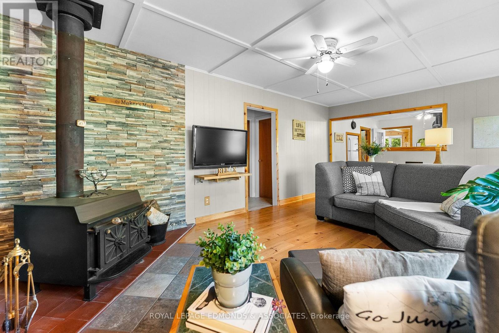 1384A CENTENNIAL LAKE ROAD - 14