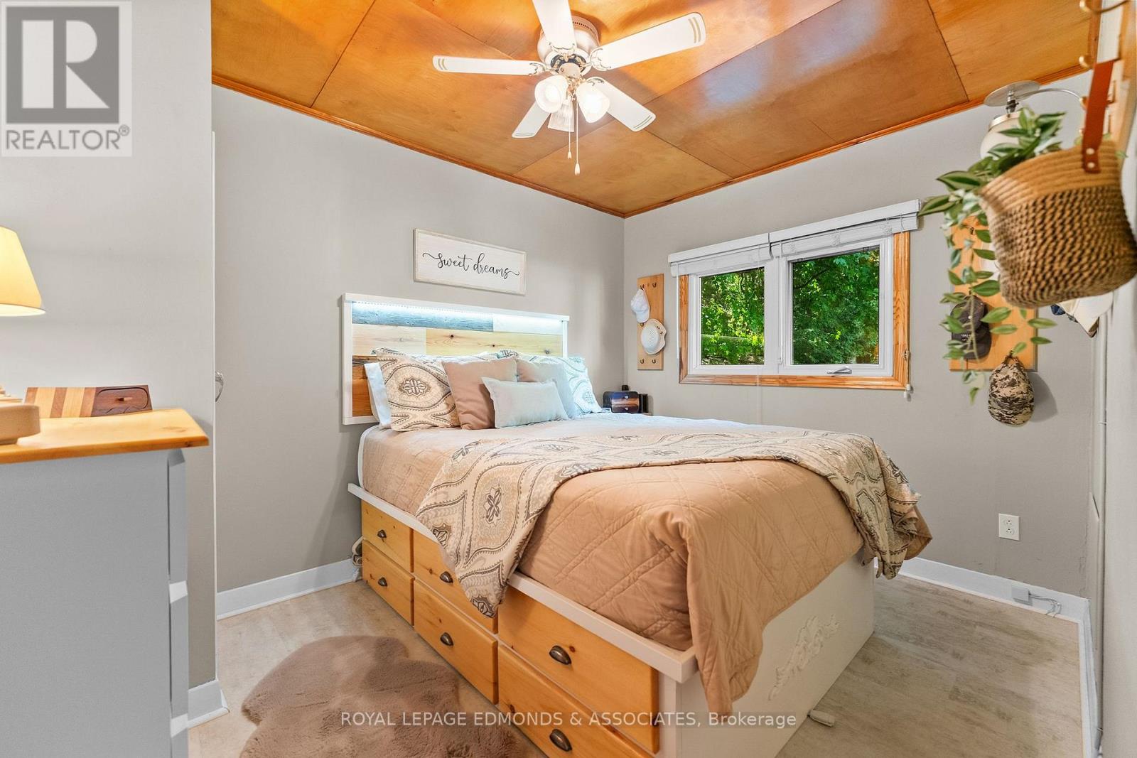 1384A CENTENNIAL LAKE ROAD - 15