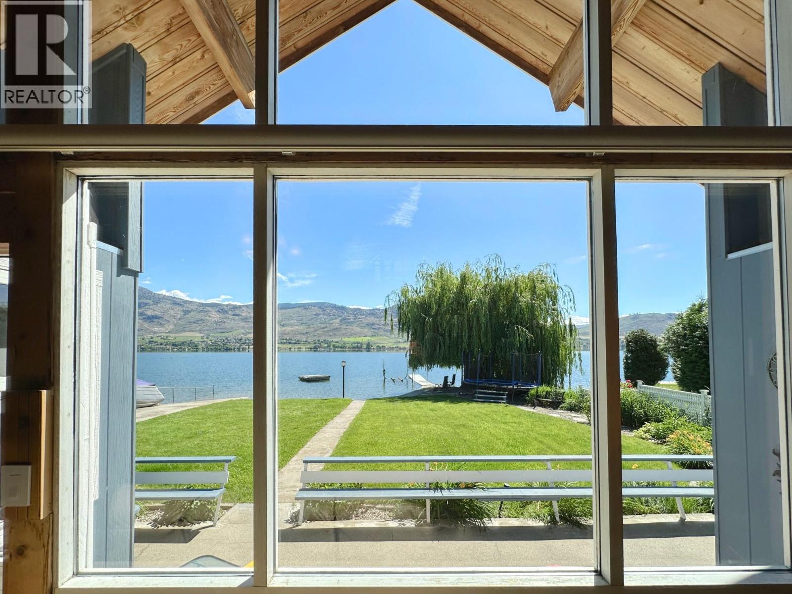 1601 85th Street, Osoyoos