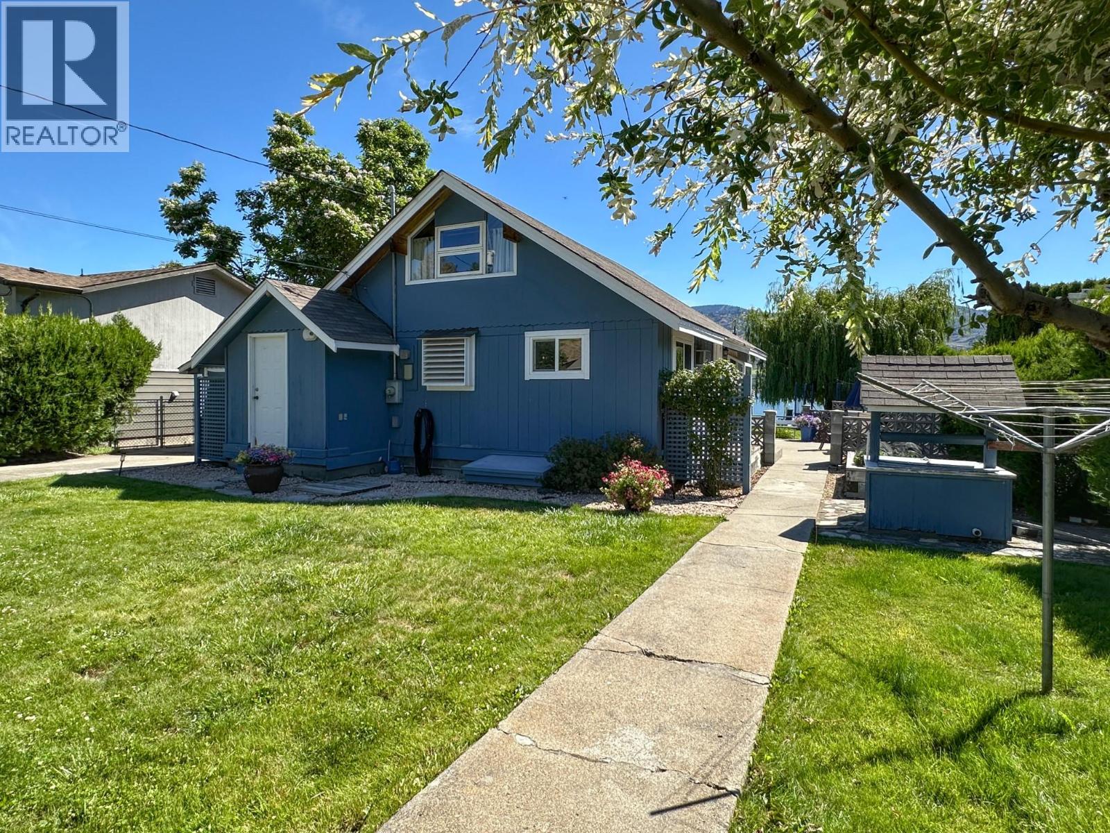 1601 85th Street, Osoyoos