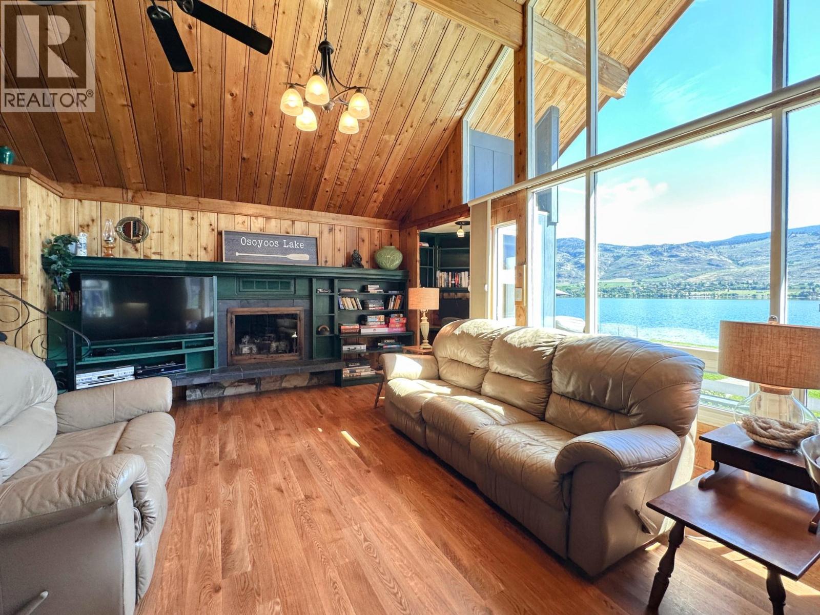 1601 85th Street, Osoyoos