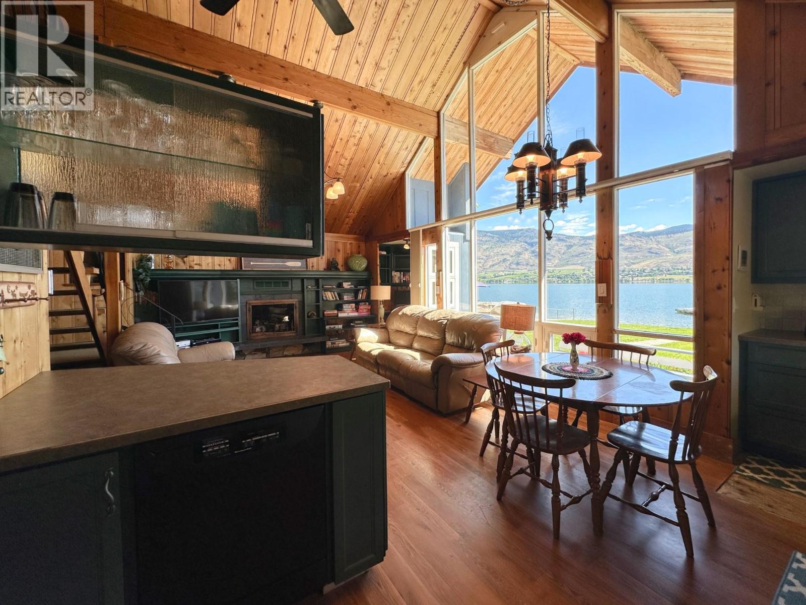 1601 85th Street, Osoyoos