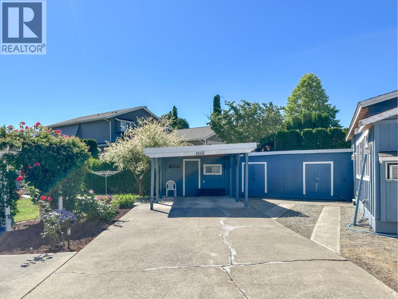 1601 85th Street, Osoyoos