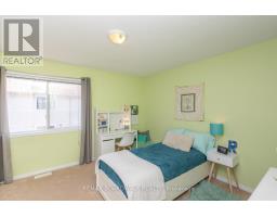 112 Wharhol Private, Ottawa, ON K2H1G6 Photo 27