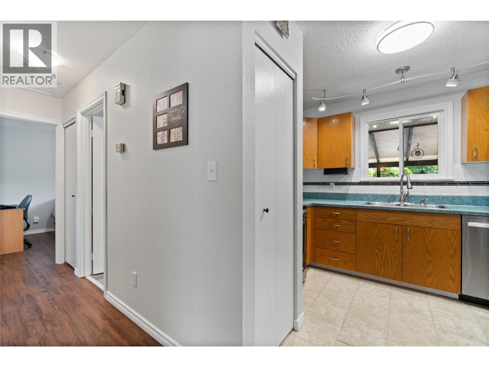  4750 71 Avenue Northeast, Salmon Arm