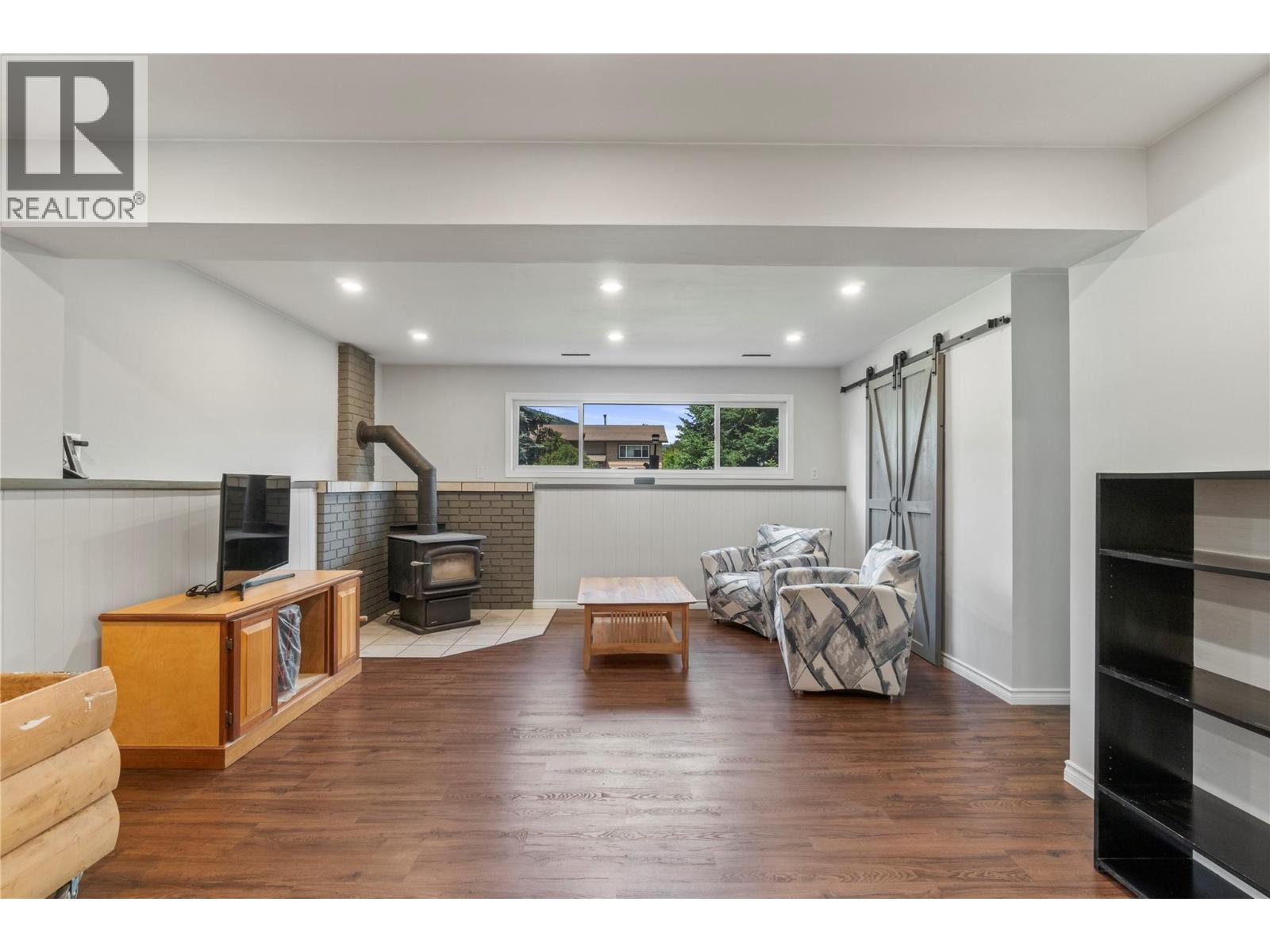  4750 71 Avenue Northeast, Salmon Arm