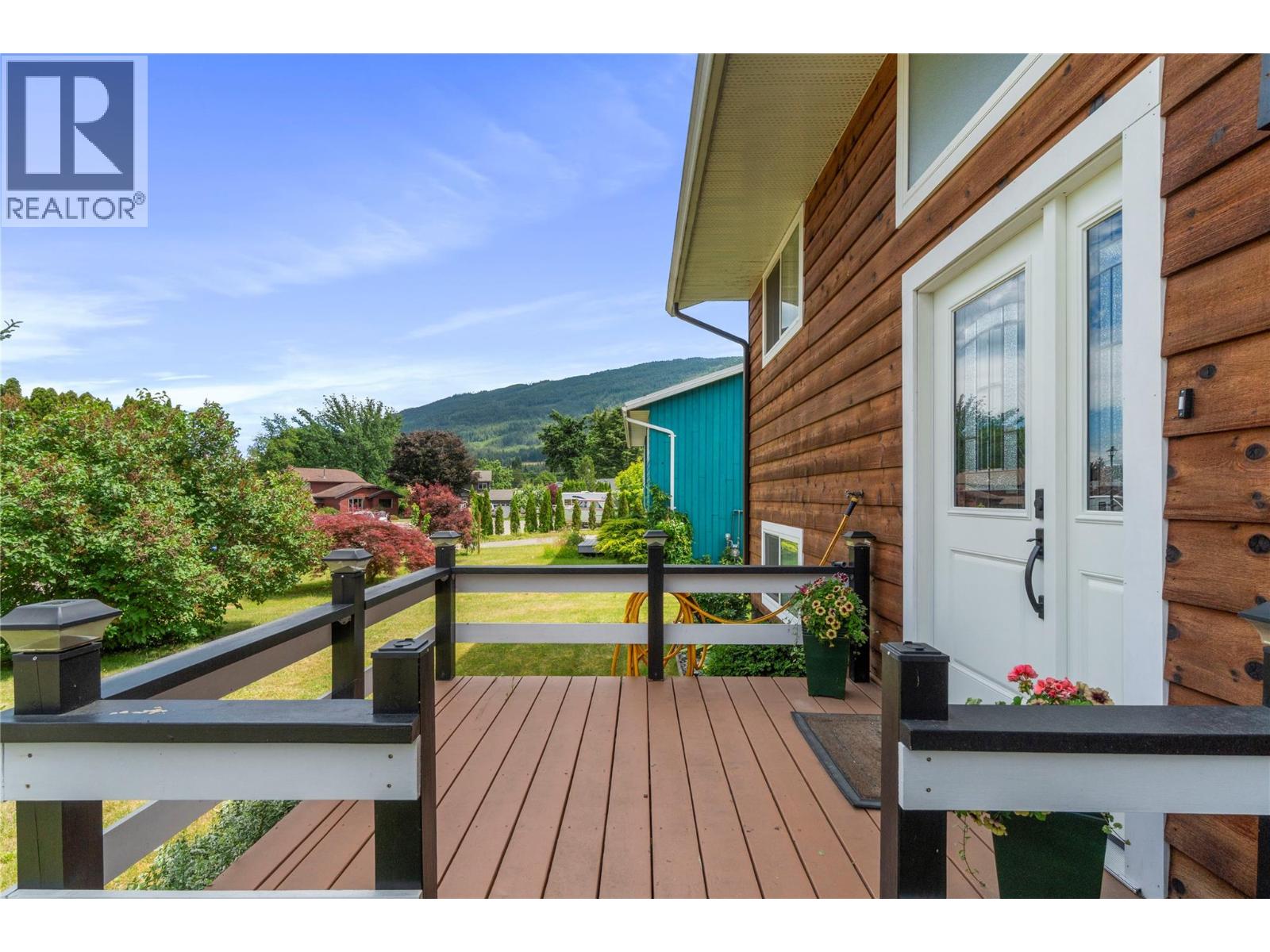  4750 71 Avenue Northeast, Salmon Arm