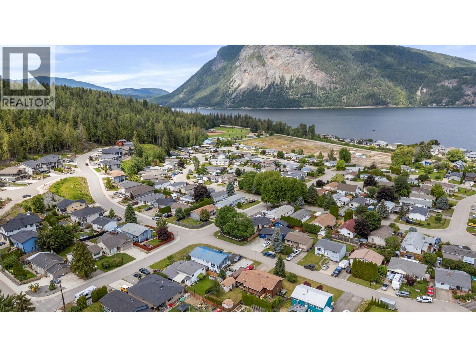  4750 71 Avenue Northeast, Salmon Arm