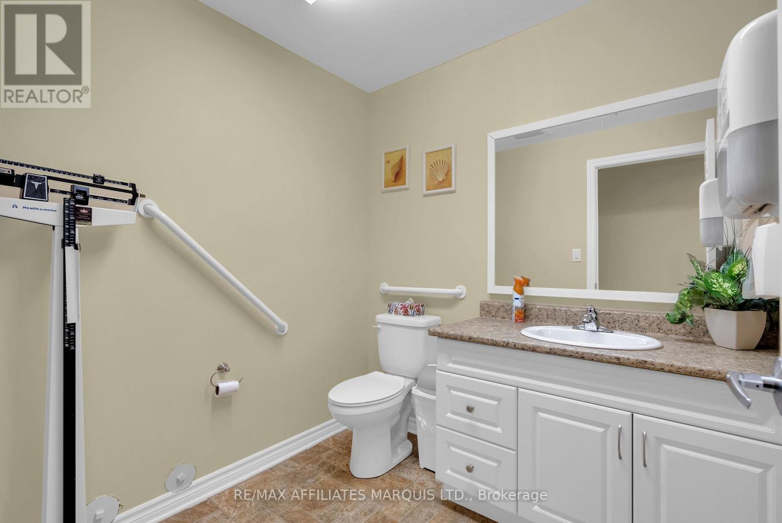 #104 1146 MONTREAL ROAD - 32