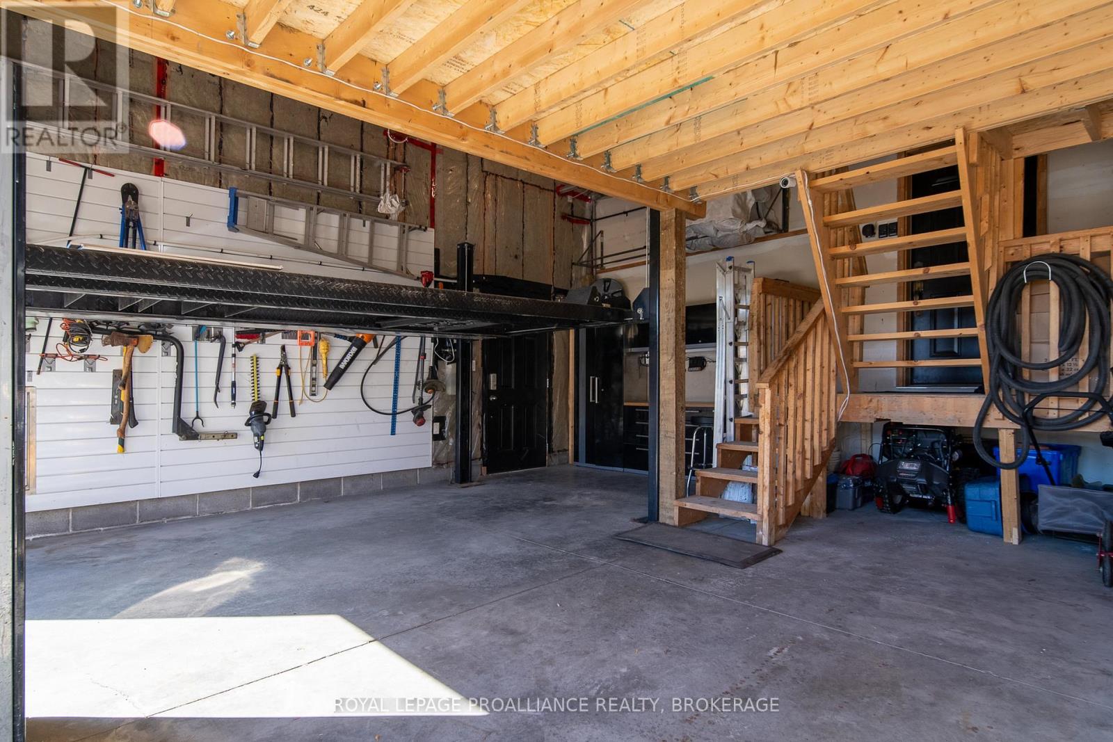 710 KANANASKIS DRIVE - 34
