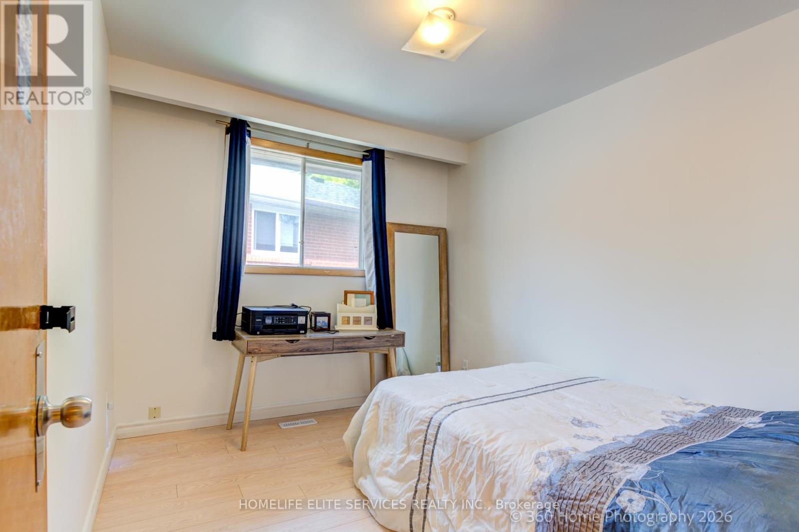 69 CASTLEBURY CRESCENT - 11