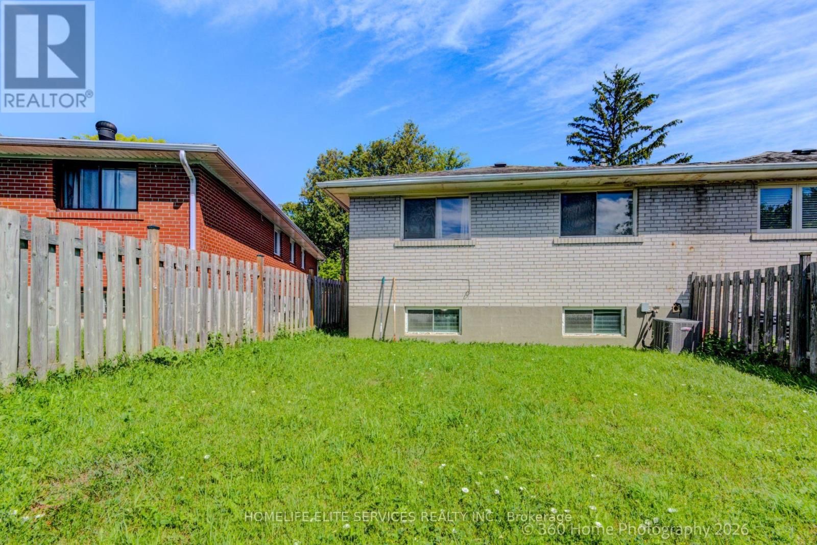69 CASTLEBURY CRESCENT - 26
