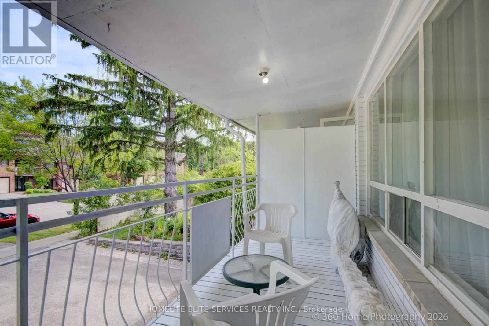 69 CASTLEBURY CRESCENT - 4