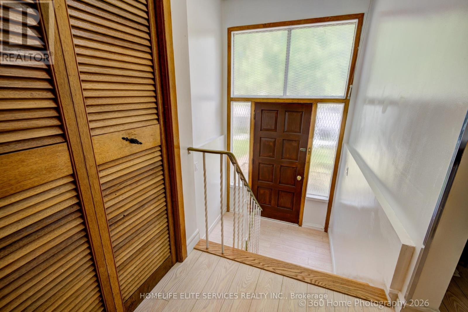 69 CASTLEBURY CRESCENT - 5