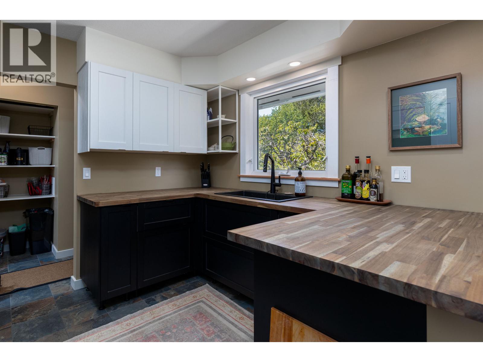 4924 LAZELLE AVENUE - 6