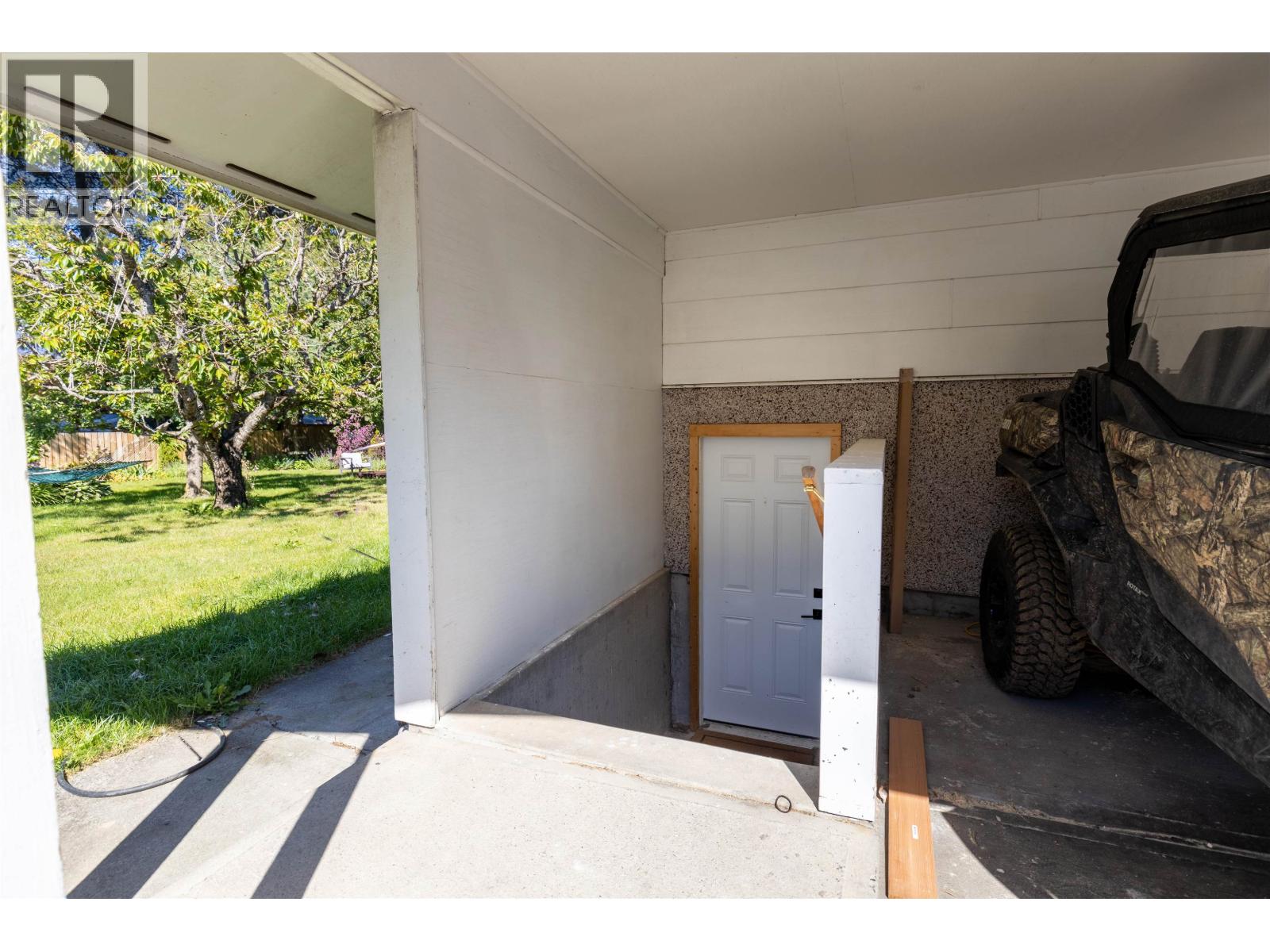 4924 LAZELLE AVENUE - 18