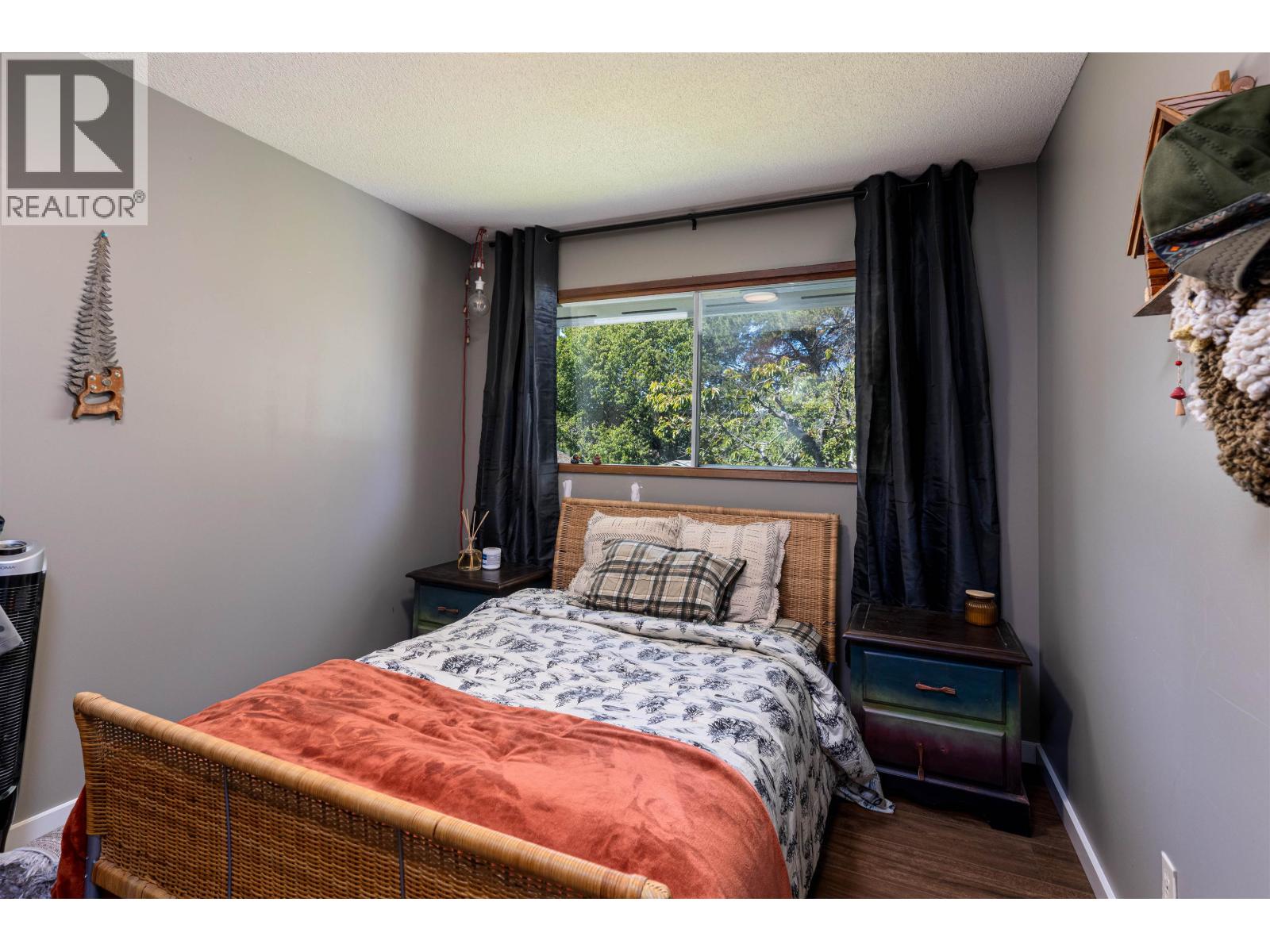 4924 LAZELLE AVENUE - 10