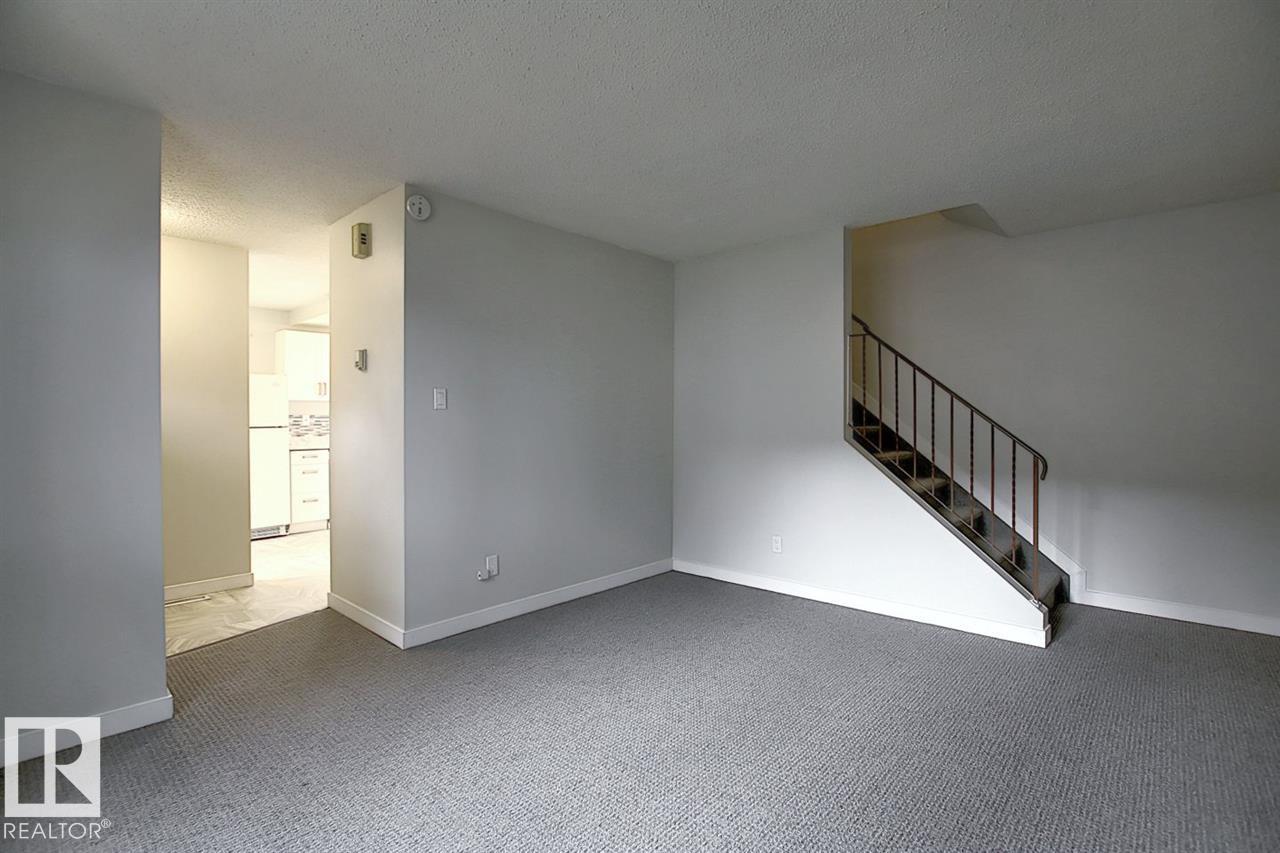 11F CLAREVIEW VG NW - 8