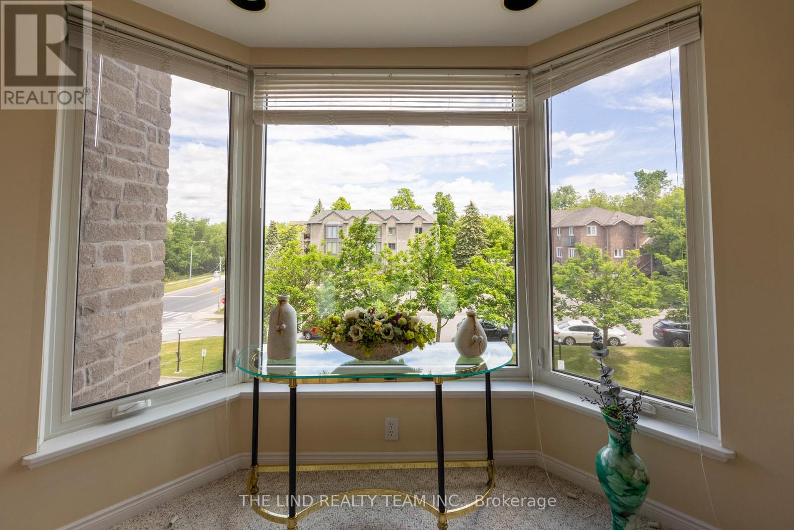 #312 85 WELLINGTON STREET W - 12