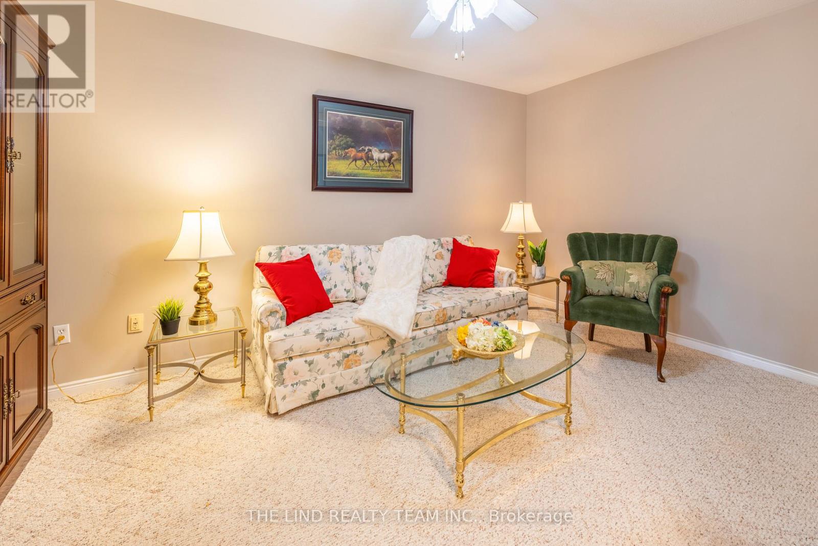 #312 85 WELLINGTON STREET W - 20
