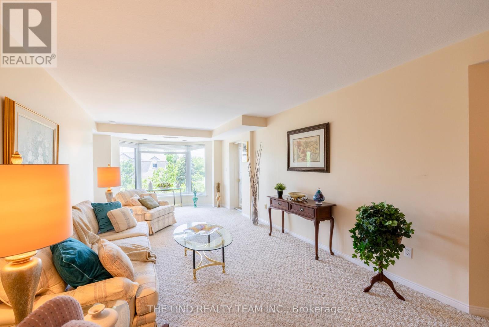 #312 85 WELLINGTON STREET W - 9