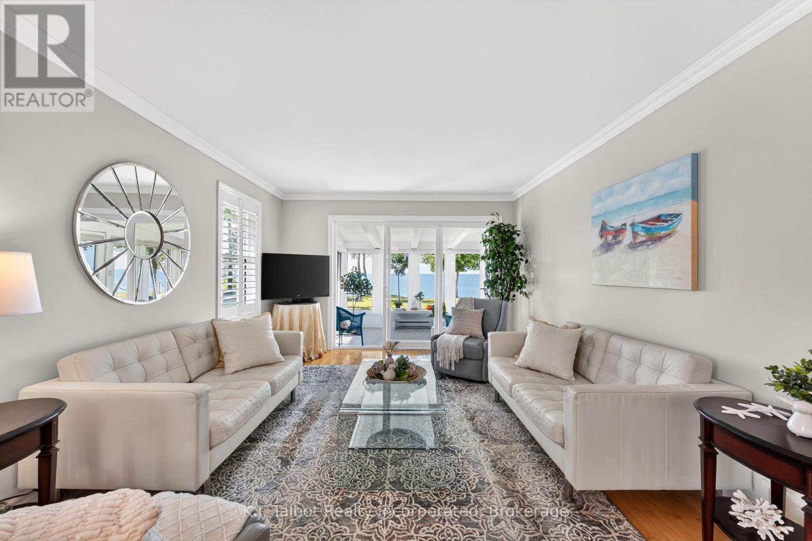 297 BETHUNE CRESCENT - 15