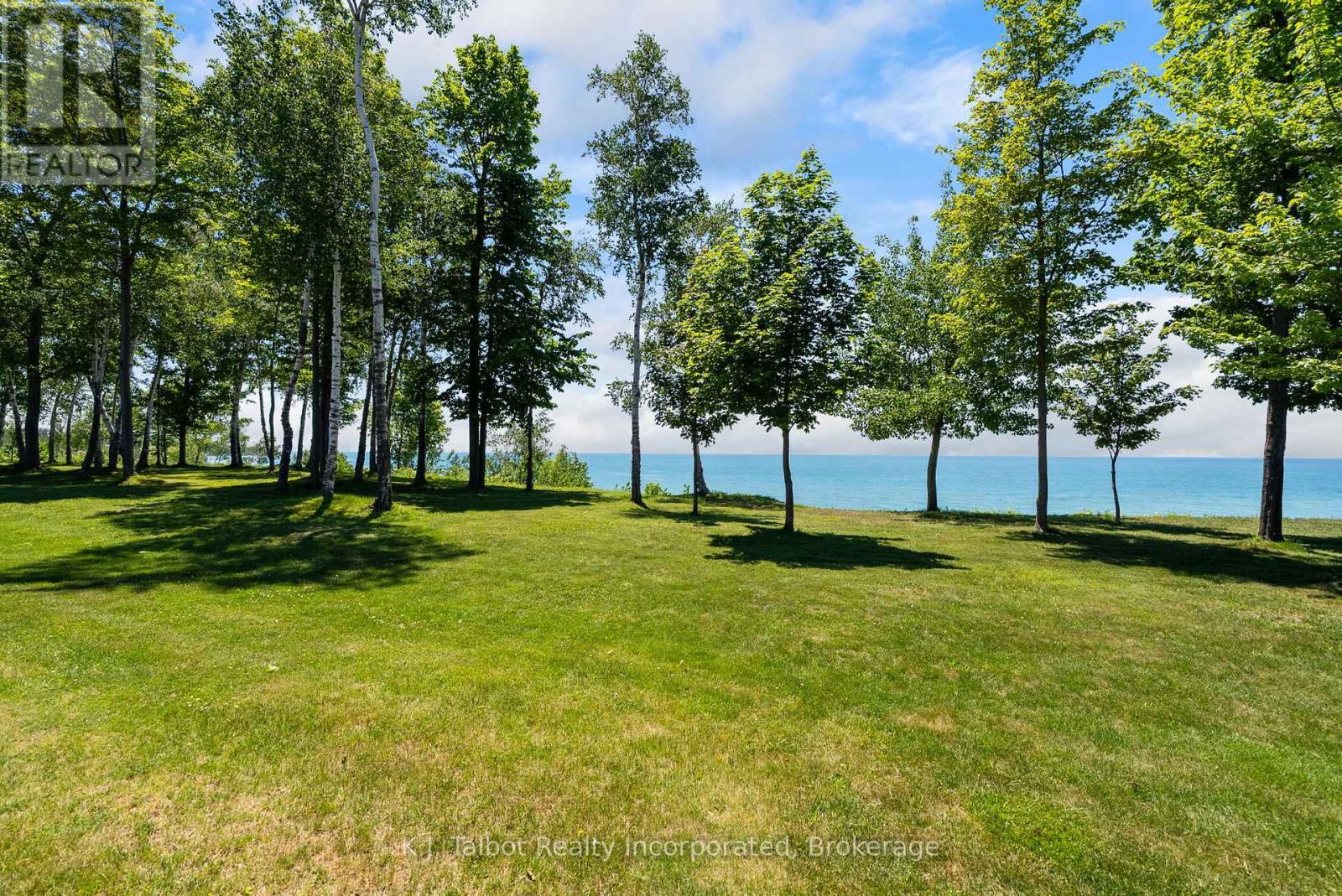 297 BETHUNE CRESCENT - 37