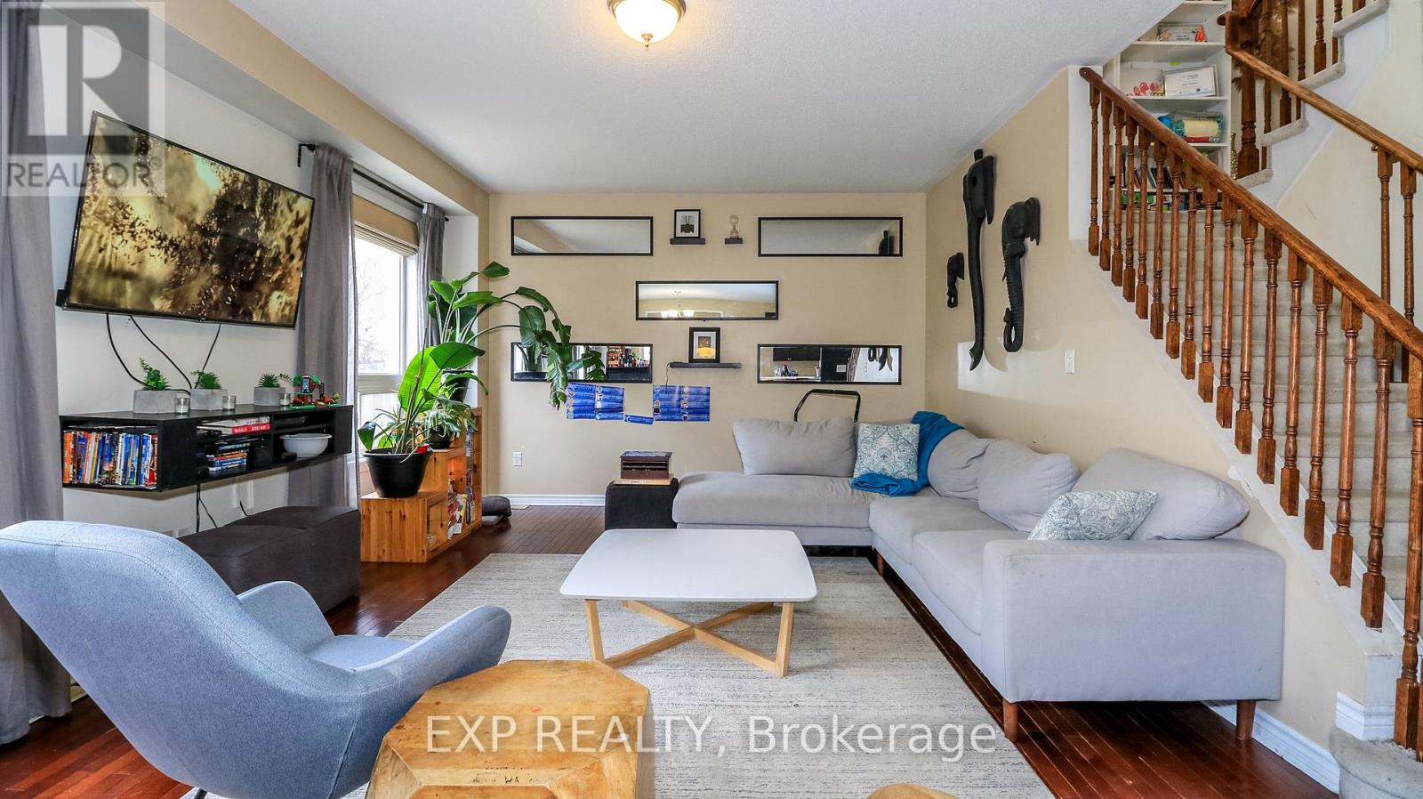 29 THE QUEENSWAY - 25